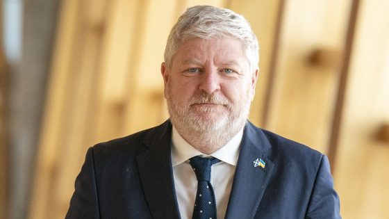 Scotland’s culture minister Angus Robertson ‘shares concerns’ over £84,000 funding for ‘explicit’ sex project Rein | UK News – MASHAHER