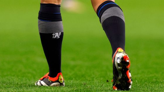 Sock problem delays Chelsea v Arsenal WSL match by 30 minutes | Offbeat News – MASHAHER