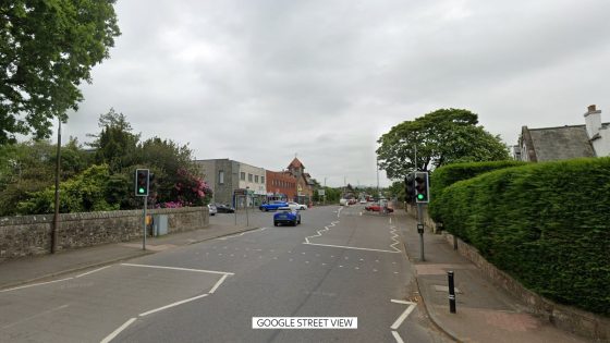 Boy, 11, riding bike dies after collision with bin lorry in Edinburgh | UK News – MASHAHER