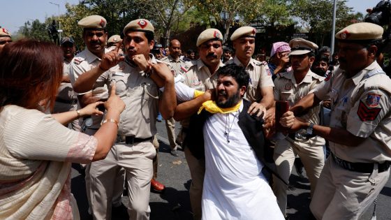 Arvind Kejriwal detained: Protesters demand release of rival to Indian leader Narendra Modi | World News – MASHAHER