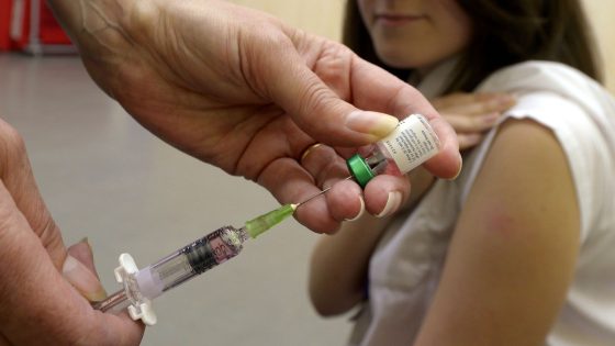 More than 900,000 young people invited to get MMR jab as measles cases rise | UK News – MASHAHER