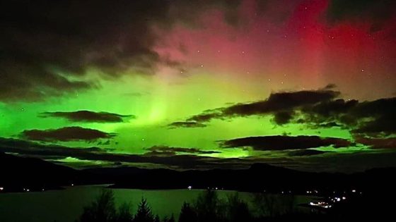 Northern Lights: Stunning photos show skies turning green and red over Scotland | UK News – MASHAHER