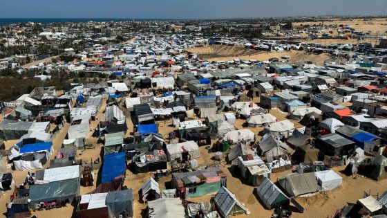 Largest UK aid package to feed 275,000 people in Gaza amid warnings of ‘imminent famine’ | World News – MASHAHER