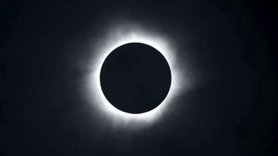 ‘Shiver down the spine’ total solar eclipse to stun Illinois again in ‘very rare’ event | US News – MASHAHER