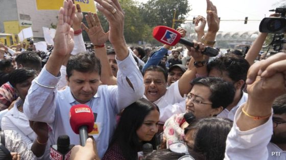 Delhi Ministers Detained During AAP Protest Against Arvind Kejriwal’s Arrest – MASHAHER