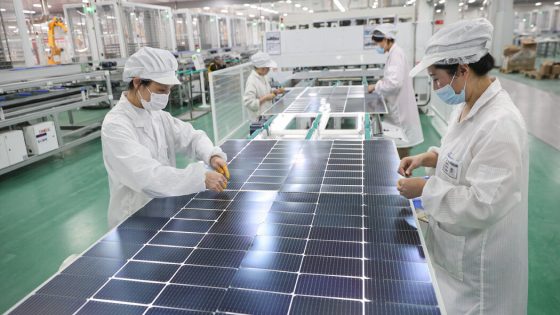 Chinese Export Surge Clouds U.S. Hopes of a Domestic Solar Boom – MASHAHER