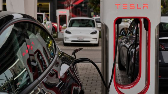 Tesla’s Sales Drop, a Sign That Its Grip on the E.V. Market Is Slipping – MASHAHER