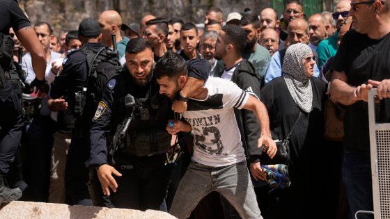 Tensions Run High at Al Aqsa Mosque on the Last Friday of Ramadan – MASHAHER