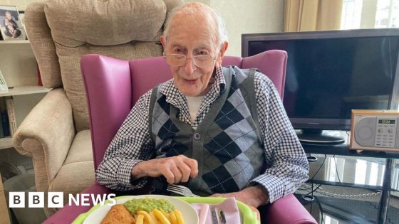 British great-grandad, 111, is now the world's oldest man – MASHAHER