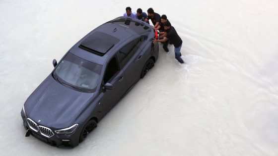 Dubai Airport Floods, Heavy Rainfall Kills 18 in Oman – MASHAHER