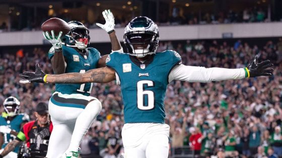 Eagles extend WR DeVonta Smith through 2028 season – MASHAHER