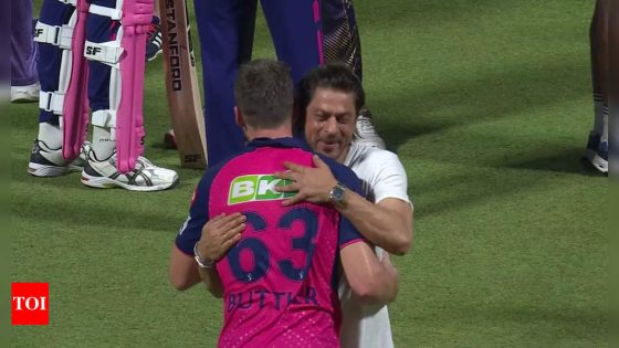 WATCH: Shah Rukh Khan embraces Jos Buttler with a hug and gives a pat on his back after a thrilling KKR vs RR match | Cricket News – MASHAHER