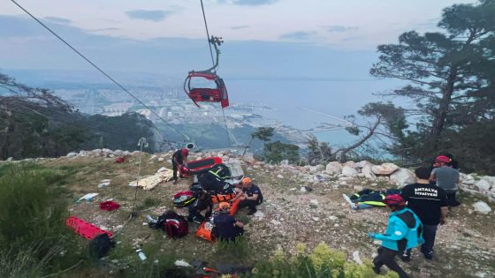 More than 40 people still stranded the day after a deadly cable car accident in Turkey – MASHAHER