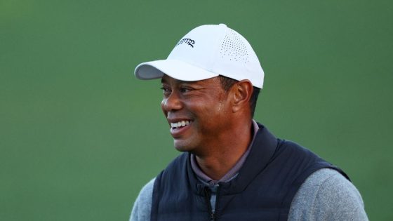 Tiger begins long walk for Masters history as play resumes – MASHAHER