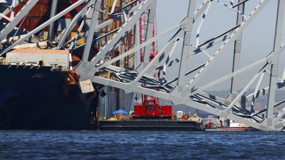 Crews turn sights to removing debris from ship’s deck in Baltimore bridge collapse cleanup – MASHAHER