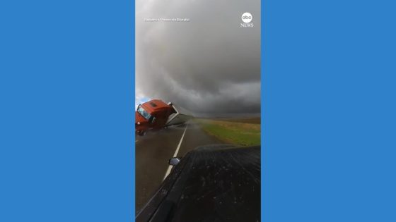 WATCH: Semitruck slams into oncoming vehicle in Nebraska as strong storms hit heartland – MASHAHER