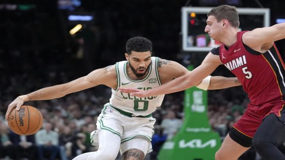 Jayson Tatum triple-double, 3s lead Celtics past Butler-less Heat 114-94 in playoff opener – MASHAHER