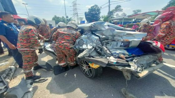 Bus transporting college students involved in a 12-vehicle pile-up in Batu Pahat – MASHAHER