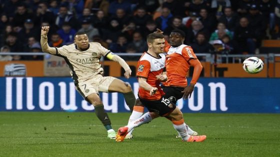 Football: Soccer-PSG close in on title with 4-1 win at Lorient – MASHAHER