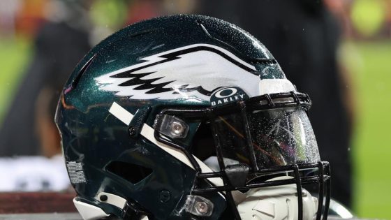 Eagles cut four players – Yahoo Sports – MASHAHER