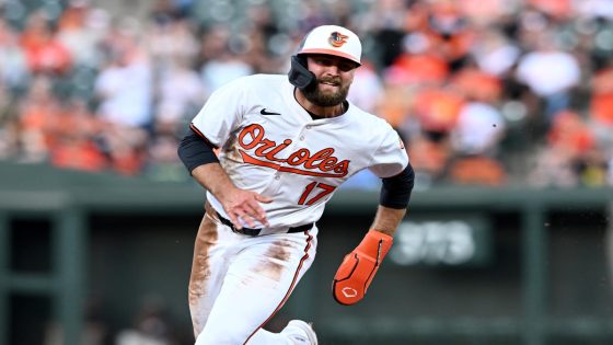 Orioles rookie throws Craig Kimbrel’s 422nd save ball into Kauffman Stadium fountain, mocked by teammates – MASHAHER