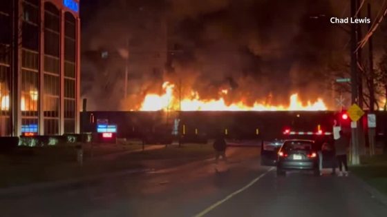 Train on fire rolls through city in Canada – MASHAHER