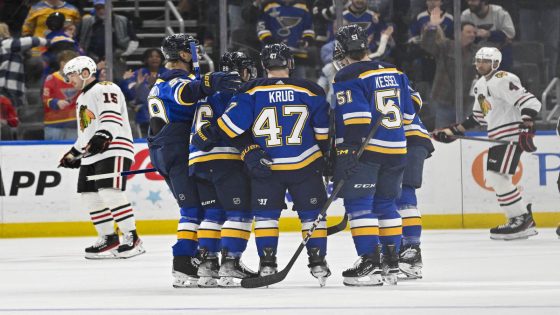 10 observations: Blackhawks routed by Blues after allowing 4 goals on 4 shots to start first period – MASHAHER