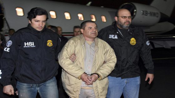 Mexican drug lord Joaquín ‘El Chapo’ Guzmán claims he can’t get calls or visits in a US prison – MASHAHER