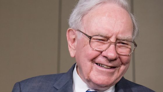 Buffett Suggests Radical Approach To End U.S. Deficit In ‘5 Minutes’ – But It Involves Disqualifying Members Of Congress Based On The Debt – MASHAHER