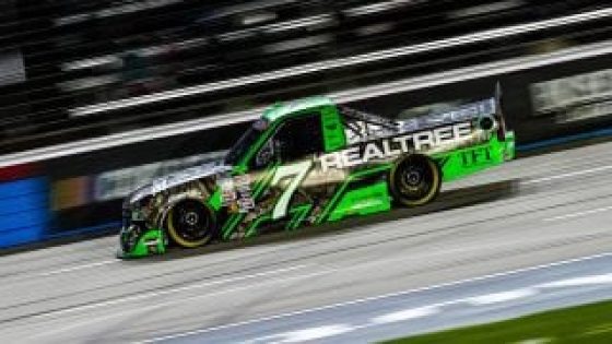 Kyle Busch holds off Corey Heim to win Truck Series race at Texas – MASHAHER