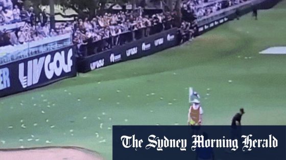 Lucas Herbert’s caddie hit in head by water bottle on Adelaide party hole – MASHAHER