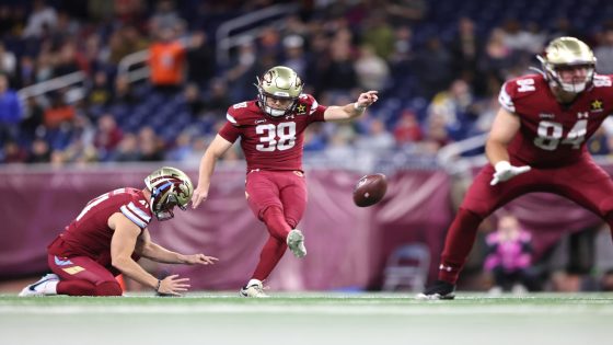 Michigan Panthers kicker Jake Bates makes second 60-plus yard field goal in two weeks – MASHAHER