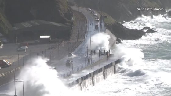 Storm Kathleen waves wash over cars on Isle of Man – MASHAHER