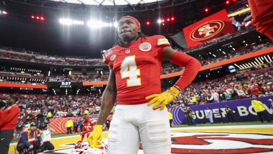 Chiefs WR Rashee Rice reportedly turns himself into police 9 days after multi-vehicle crash in Dallas – MASHAHER