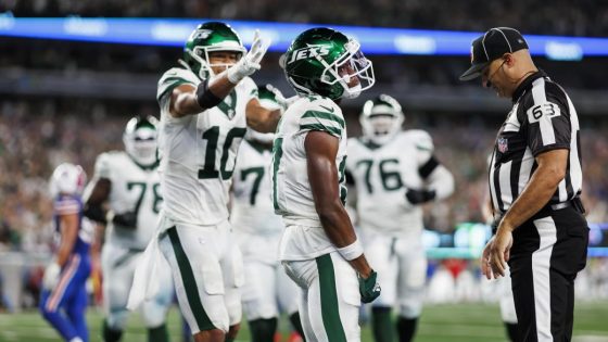 Jets unveil new uniforms – Yahoo Sports – MASHAHER