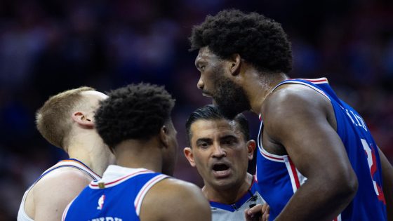 NBA playoffs: Joel Embiid leads 76ers past Knicks in Game 3, avoids ejection after pulling down Mitchell Robinson – MASHAHER