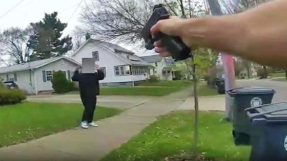 Ohio police release body camera video of officer shooting 15-year-old boy who had toy gun – MASHAHER