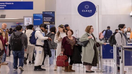 Tired of Clear travelers cutting the airport security line? A California lawmaker wants change – MASHAHER