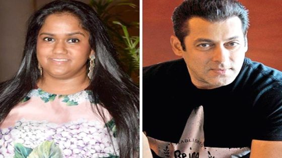 Salman Khan’s sister Arpita seeks blessings at Nizamuddin Dargah for family’s well-being, following the firing incident: Watch : Bollywood News – MASHAHER