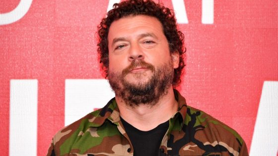 Danny McBride Hates Movie Theaters Serving Dinner and Drinks – MASHAHER