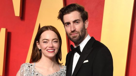 Emma Stone to Lead Universal Film With Dave McCary in Talks to Direct – MASHAHER