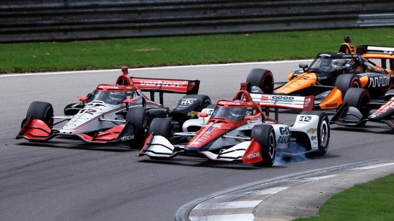 Mannequin falls onto IndyCar track during race in Alabama – MASHAHER