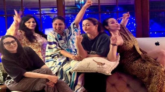 Kareena Kapoor Khan parties with her original ‘Crew’ Karisma Kapoor, Malaika Arora and the squad; see pics : Bollywood News – MASHAHER