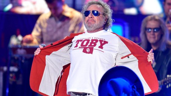 CMT Music Awards honor Toby Keith with Sammy Hagar, Brooks & Dunn tributes – MASHAHER