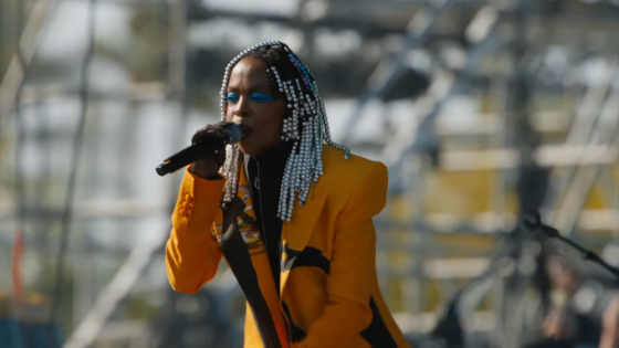 Lauryn Hill Stages Mini-Fugees Reunion During Surprise Coachella Set – MASHAHER