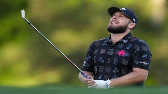 Tyrrell Hatton hits out at Masters officials for not punishing slow play after near six-hour round – MASHAHER