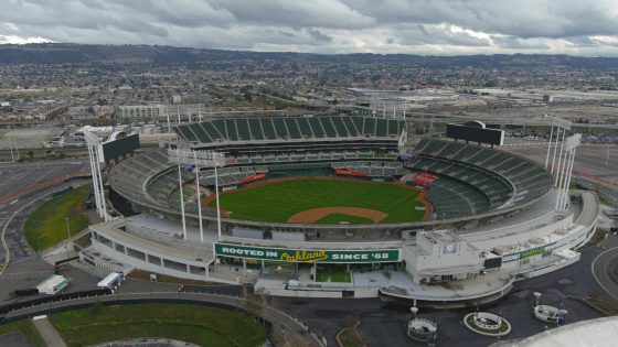 Oakland to reportedly offer A’s 5-year lease extension to cover time before Vegas move – MASHAHER