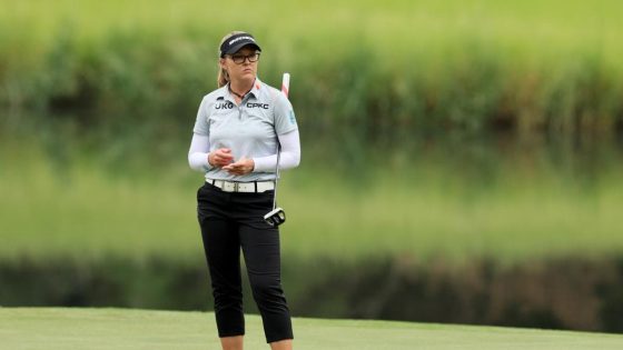 Brooke Henderson storms up Chevron leaderboard before weather suspends play – MASHAHER