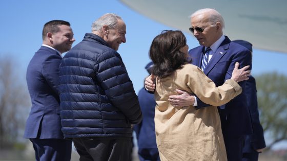 Biden visits Syracuse as NYC campus chaos grows – MASHAHER