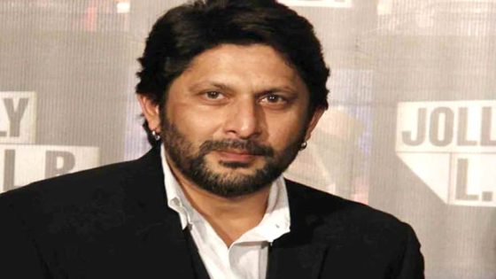 Arshad Warsi displays his usual playful banter while cutting his birthday cake, watch : Bollywood News – MASHAHER